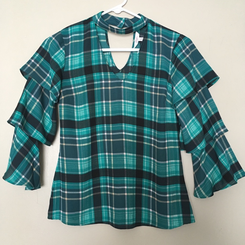 Brand new NWT Candies plaid top